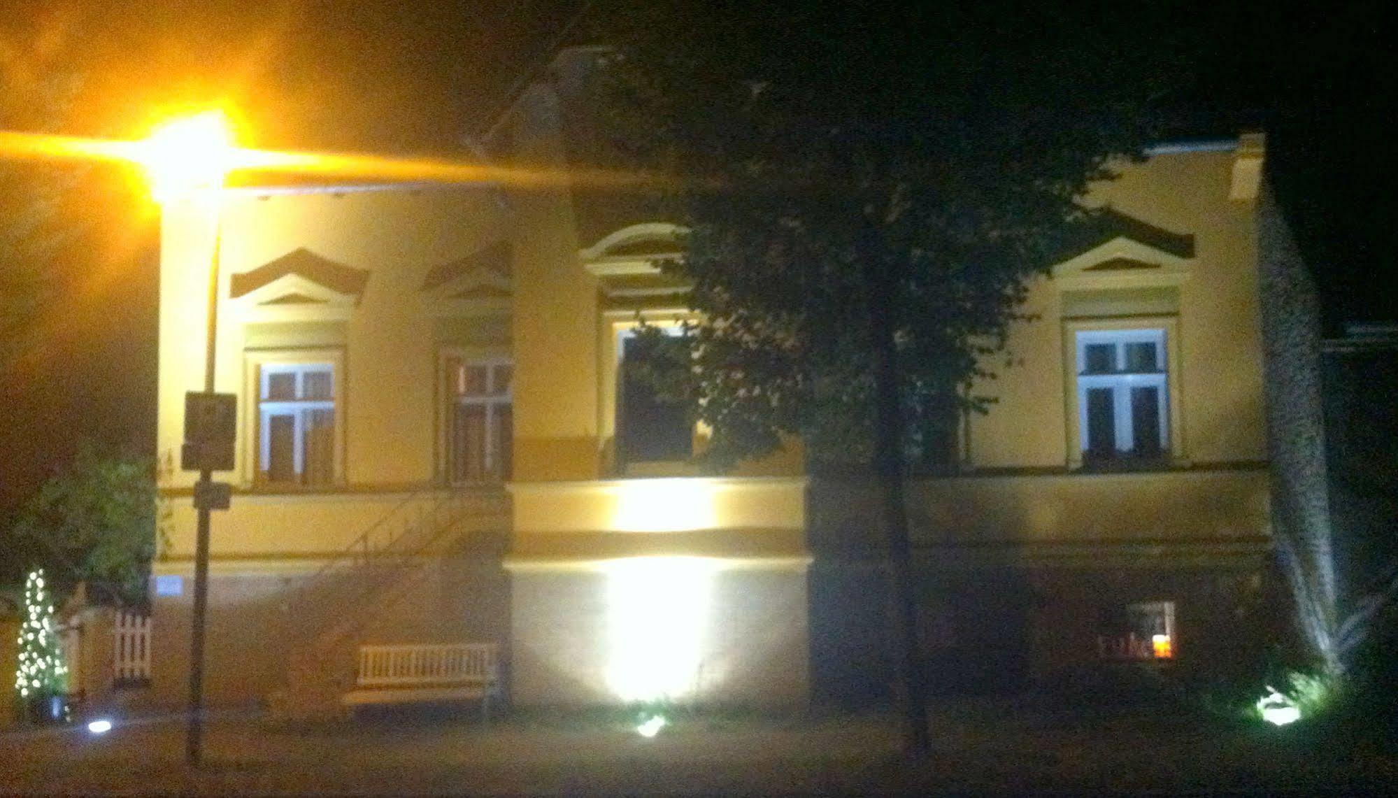 Hotel Dallgow Eksteriør billede
