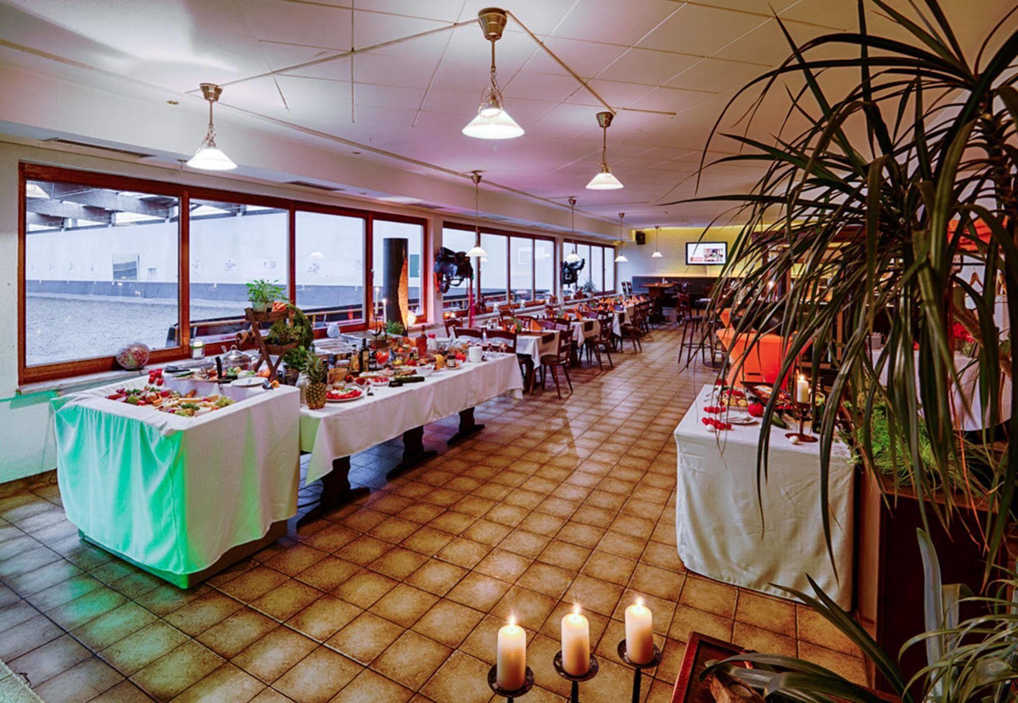 Hotel Dallgow Eksteriør billede