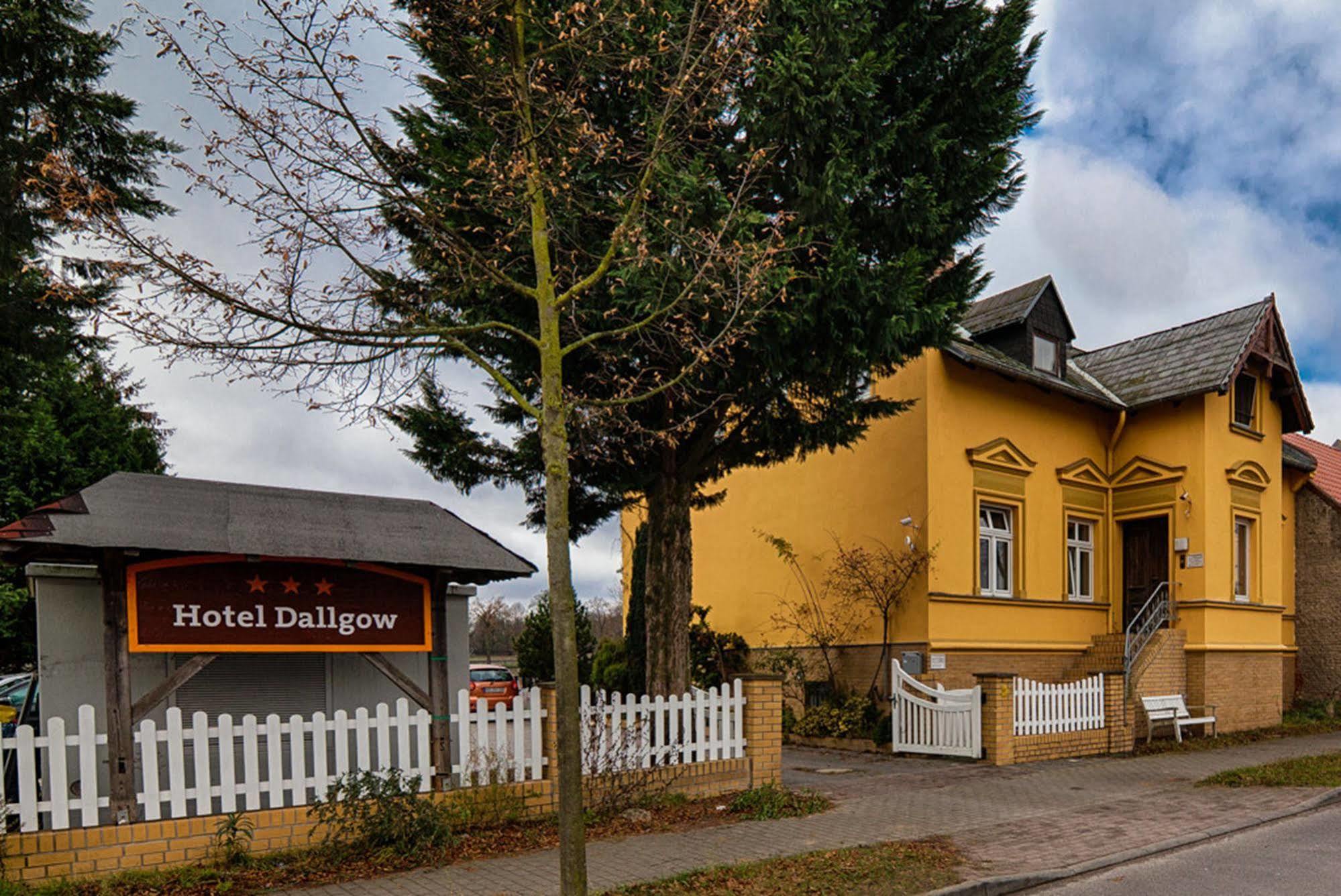 Hotel Dallgow Eksteriør billede